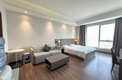 Apartment - Studio - 1 for rent in Sanabis - Manama - Capital Governorate