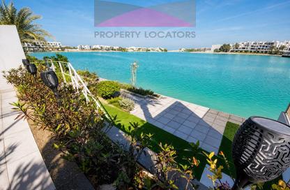 Villa - 5 - 5 for rent in Najma - Amwaj Islands - Muharraq Governorate