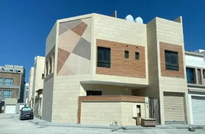 فيلا - 5 غرف نوم - 6 حمامات للبيع في البسيتين - المحرق