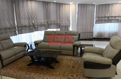 Apartment - 3 Bedrooms - 3 Bathrooms for rent in Al Juffair - Capital Governorate