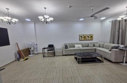 Apartment - 1 Bedroom - 2 Bathrooms for sale in Busaiteen - Muharraq Governorate