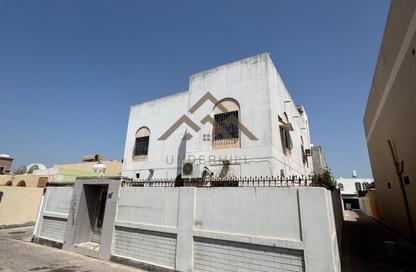 Villa - 5 - 5 for sale in Hamad Town - Northern Governorate Villa - 5 - 5 for sale in Hamad Town - Northern Governorate