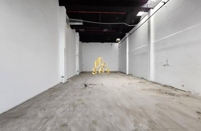 Shop - Studio for rent in Segaya - Manama - Capital Governorate