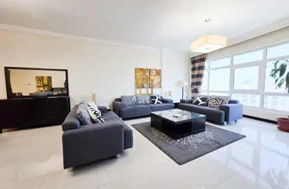 Apartment - 3 Bedrooms - 3 Bathrooms for rent in Al Juffair - Capital Governorate