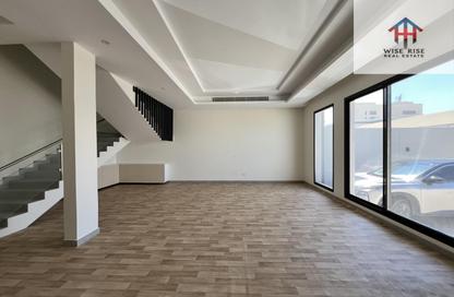 Villa - Studio - 4 for rent in Salmaniya - Manama - Capital Governorate