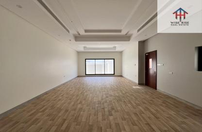 Villa - Studio - 4 for rent in Salmaniya - Manama - Capital Governorate