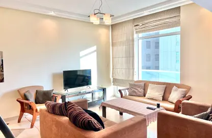 Apartment - 2 Bedrooms - 2 Bathrooms for rent in Al Juffair - Capital Governorate