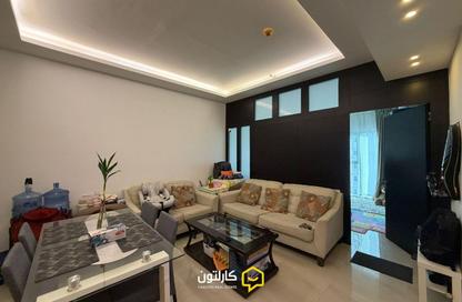 Apartment - 1 Bedroom - 1 Bathroom for sale in Al Juffair - Capital Governorate
