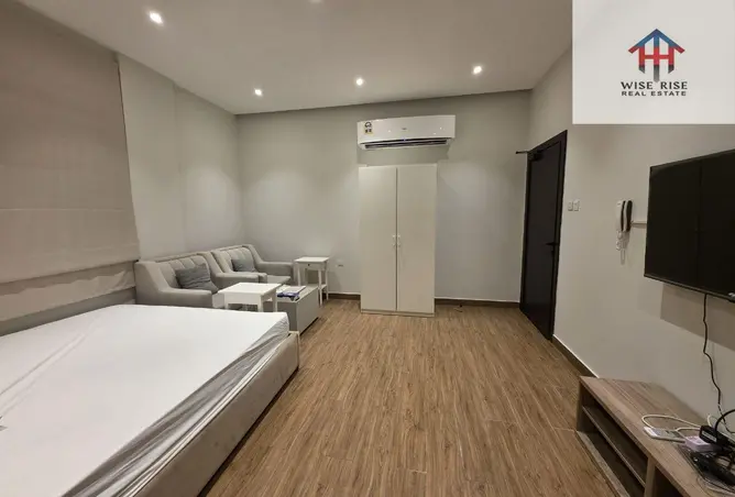 57122401 - Property Image 3