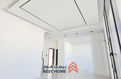 Villa - 4 Bedrooms - 6 Bathrooms for sale in Maqabah - Northern Governorate