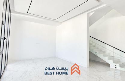 Villa - 4 Bedrooms - 6 Bathrooms for sale in Maqabah - Northern Governorate