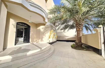 Villa - 5 Bedrooms - 4 Bathrooms for rent in Al Bahair - Riffa - Southern Governorate
