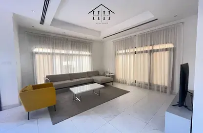 Villa - 4 Bedrooms - 5 Bathrooms for rent in Saar - Northern Governorate