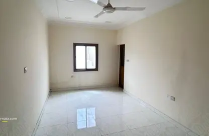 فيلا - 5 غرف نوم - 6 حمامات للبيع في البسيتين - المحرق