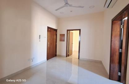 Apartment - 2 Bedrooms - 2 Bathrooms for rent in Salmaniya - Manama - Capital Governorate