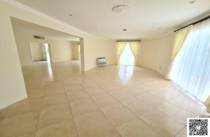 Villa - 5 - 4 for rent in Budaiya - Northern Governorate