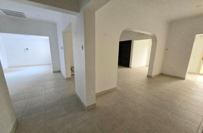 Villa - 3 Bedrooms - 3 Bathrooms for rent in Janabiya - Northern Governorate