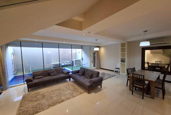 999863 - Property Main Image