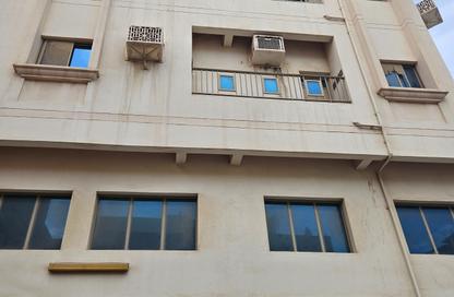 عمارة بالكامل - 2 غرف نوم - 2 حمامات للبيع في بوكوارة - الرفاع - المحافظة الجنوبية