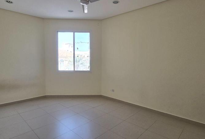 995771 - Property Image 2