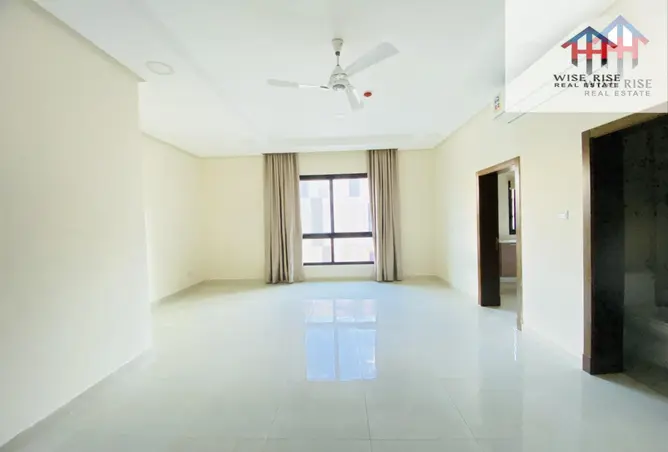 58025256 - Property Image 3