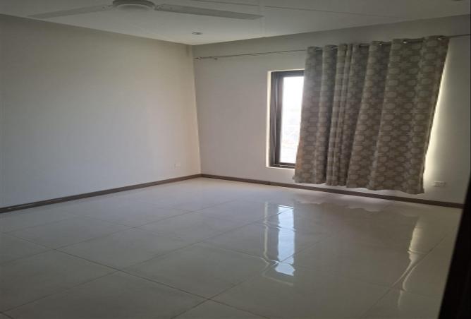54626253 - Property Main Image