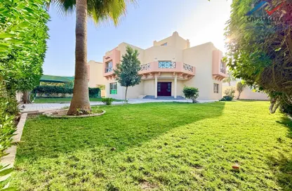 Villa - 4 Bedrooms - 4 Bathrooms for rent in Janabiya - Northern Governorate