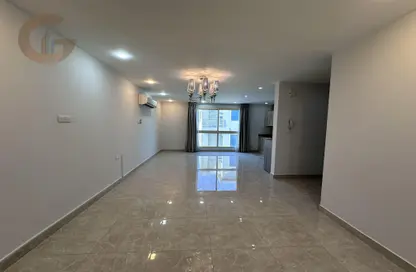 Apartment - 2 Bedrooms - 3 Bathrooms for rent in Hidd - Muharraq Governorate