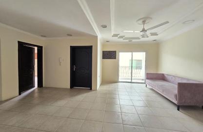 Apartment - 2 Bedrooms - 2 Bathrooms for rent in Hidd - Muharraq Governorate
