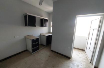 Apartment - 4 Bedrooms - 3 Bathrooms for rent in Hidd - Muharraq Governorate