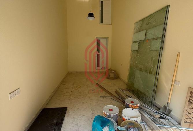 983582 - Property Image 3