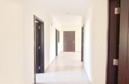 Apartment - 3 Bedrooms - 3 Bathrooms for rent in Salmaniya - Manama - Capital Governorate