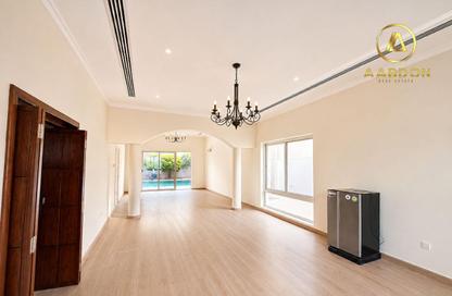 Villa - 3 Bedrooms - 5 Bathrooms for rent in Tubli - Central Governorate