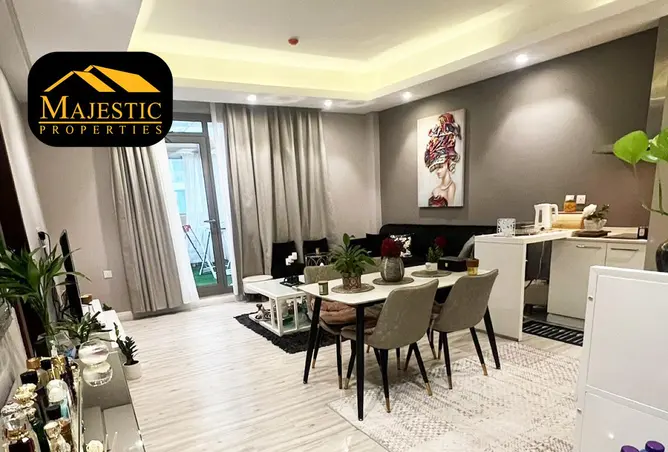 988292 - Property Image 2