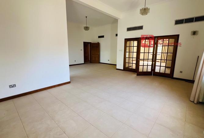 995375 - Property Image 3