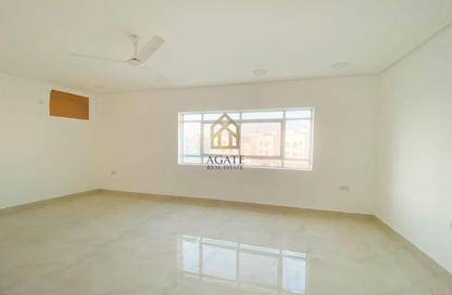 Apartment - 2 Bedrooms - 2 Bathrooms for rent in Tubli - Central Governorate