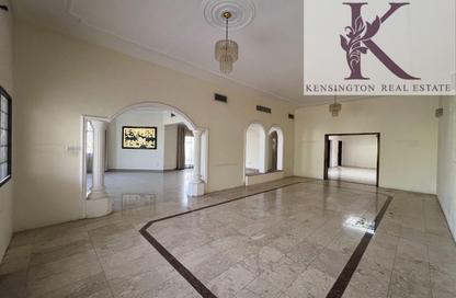 Compound - 4 Bedrooms - 4 Bathrooms for rent in Saar - Northern Governorate Compound - 4 Bedrooms - 4 Bathrooms for rent in Saar - Northern Governorate