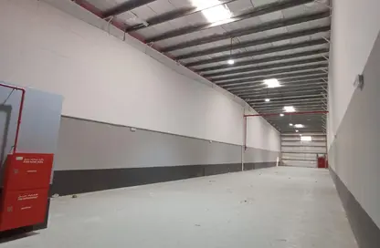 Warehouse - Studio - 1 Bathroom for rent in Hidd - Muharraq Governorate