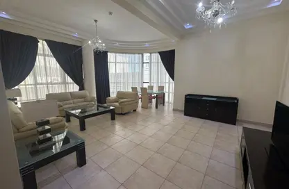 شقة - 3 غرف نوم - 4 حمامات للايجار في الجفير - محافظة العاصمة