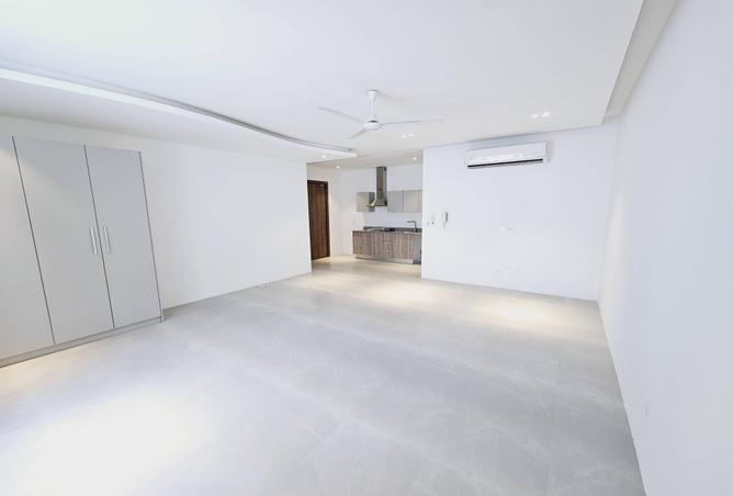 996587 - Property Main Image