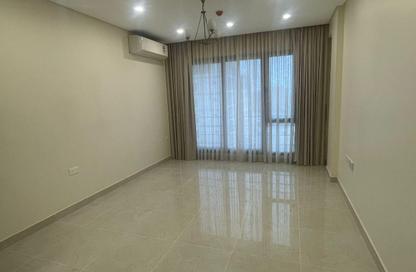 Apartment - 2 Bedrooms - 2 Bathrooms for rent in Al Burhama - Manama - Capital Governorate