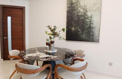 Apartment - 2 Bedrooms - 4 Bathrooms for rent in Sanabis - Manama - Capital Governorate
