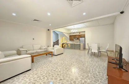 شقة - 3 غرف نوم - 3 حمامات للايجار في توبلي - المحافظة الوسطى