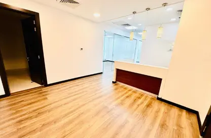 Office Space - 7 Bedrooms - 3 Bathrooms for rent in Seef - Capital Governorate