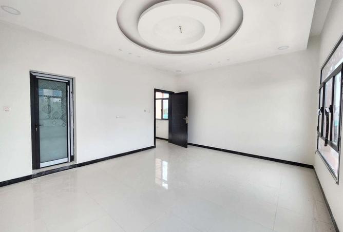 56672411 - Property Image 2