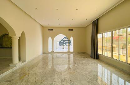 Compound - 3 Bedrooms - 3 Bathrooms for rent in Saar - Northern Governorate