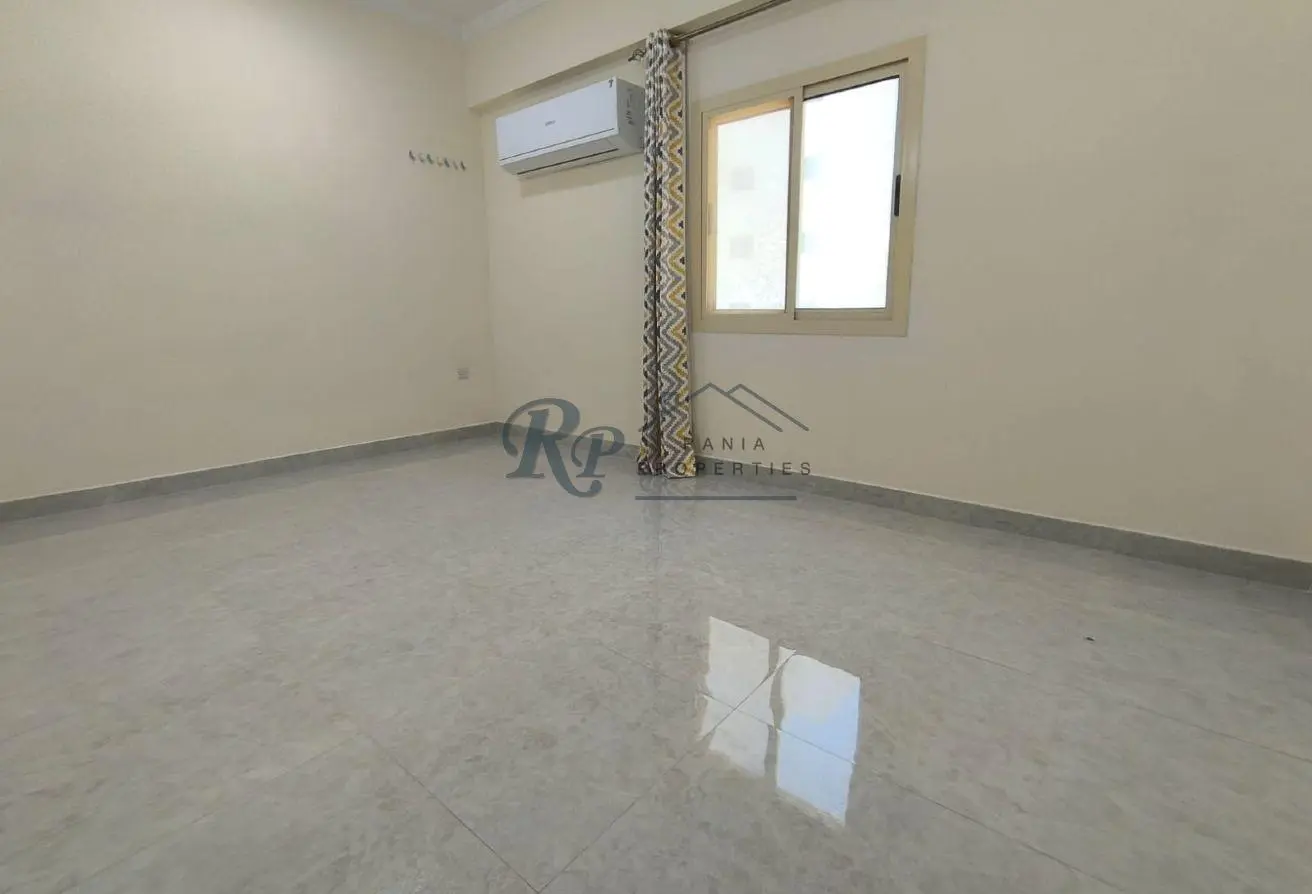 53654748 - Property Main Image