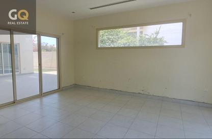 Villa - 4 Bedrooms - 4 Bathrooms for rent in Janabiya - Northern Governorate