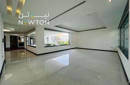 Villa - 4 Bedrooms - 4 Bathrooms for rent in Saar - Northern Governorate