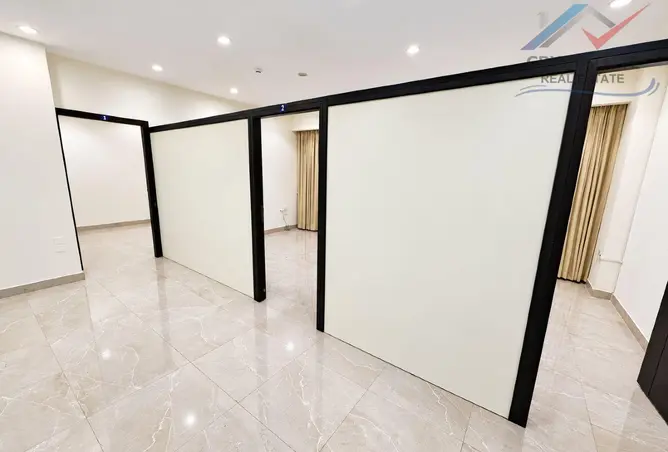 58143004 - Property Image 2
